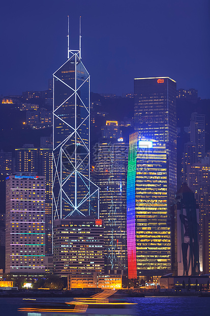 香港海滨一带夜晚的摩天大楼高清图片下载-正版图片501832234-摄图网