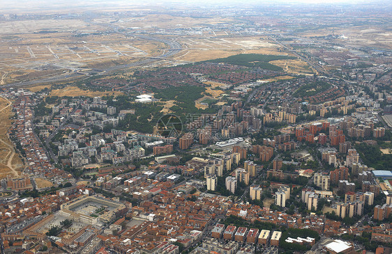 西班牙马德里上空的景色图片