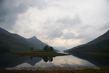 苏格兰山丘和湖图片