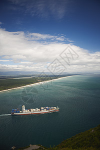 新西兰陶加海上的船只图片
