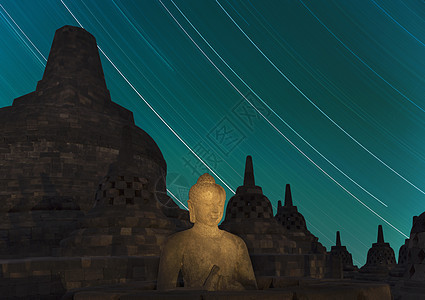 夜星踪迹印度尼西亚爪哇博罗布杜尔佛教寺庙图片