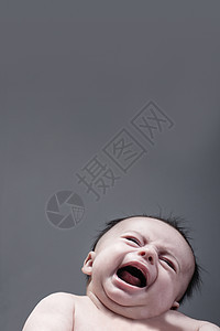 哭泣的婴儿宝宝图片