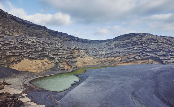 西班牙加那利群岛兰萨罗特湖火山景观图片