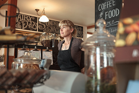 咖啡店的女店员图片
