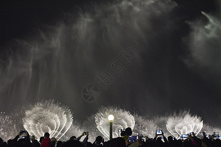 杭州西湖音乐喷泉展览剪影图片