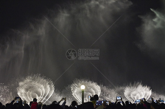 杭州西湖音乐喷泉展览剪影图片