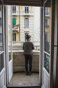 意大利米兰市阳台图片