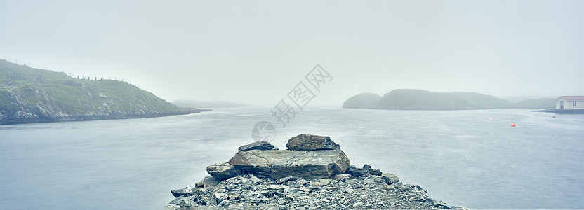 挪威罗加兰县挪威罗加兰县岩石岛屿的水面图片