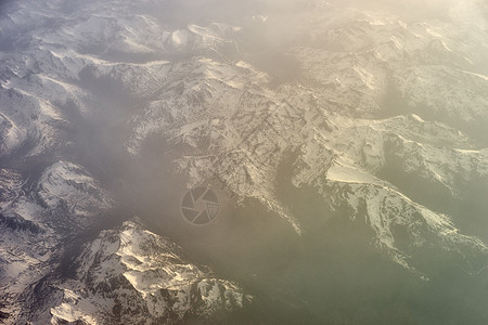 法国雪盖山的空中全景图片