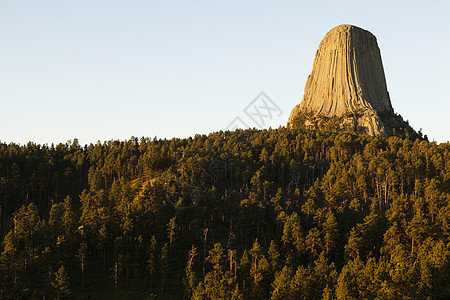 美国怀俄明州的魔鬼塔纪念碑图片