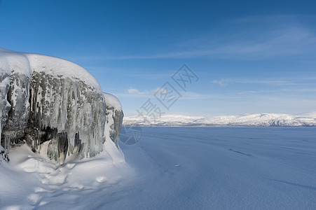 瑞典阿比斯科公园托恩特拉斯克湖冰层形成图片