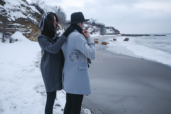 在乌克兰敖德萨度冬假的夫妇图片