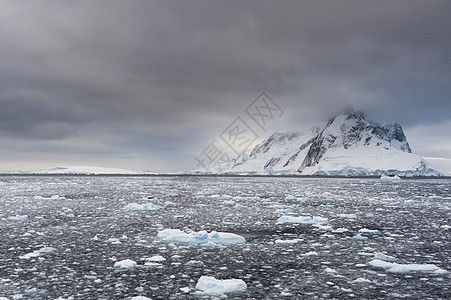 海洋和灰空莱梅尔海峡南极图片