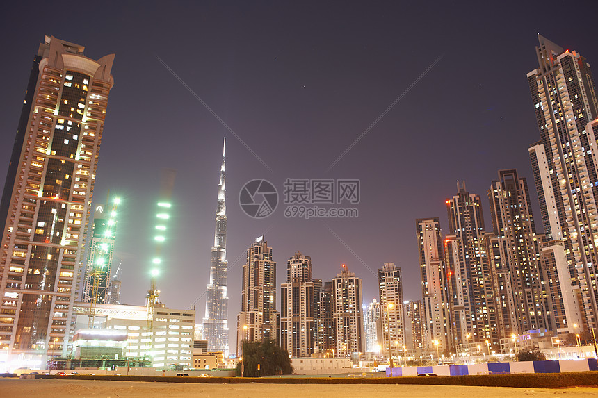 夜间城市风景迪拜阿联酋图片