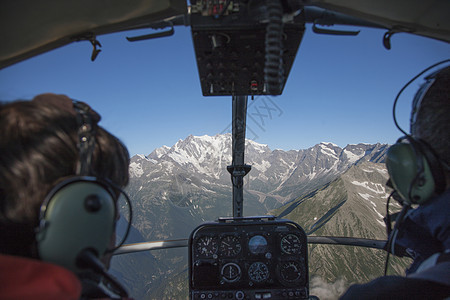 直升机上的飞行员蒙特罗萨皮埃蒙特瑞士图片