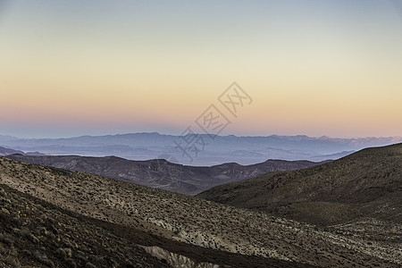 美国加利福尼亚州谷公园日落时但丁的风景图片