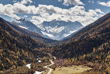 四川丹巴亚拉山景观图片