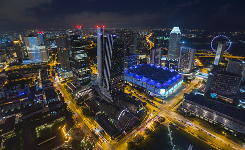 高角城市风景晚上有公路交通和城市灯新加坡东南亚图片