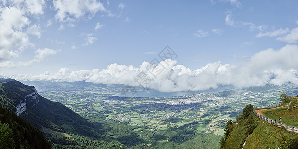 法国阿尔卑斯山的雷瓦德山顶图片