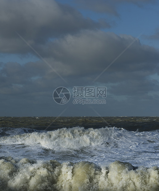 暴风雨中北海图片