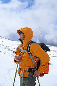 意大利特伦蒂诺阿尔托迪埃卡纳泽的的登山者图片