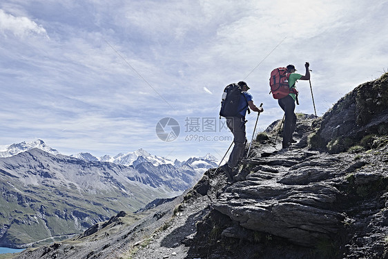 瑞士瓦莱州登山者朋友图片