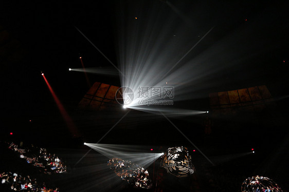 剧院内舞台与灯光图片