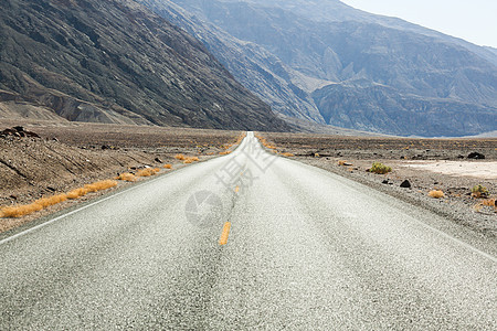 旅途路自驾游汽车广告背景图图片