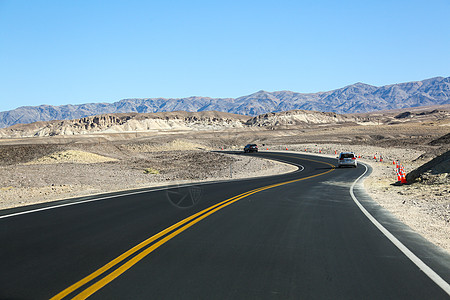 沙漠戈壁滩风光岩层非都市风光自然景观汽车广告背景图背景