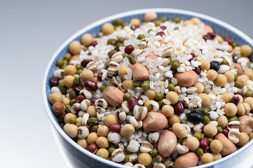 植物膳食纤维绿色食品一碗八宝粥米图片