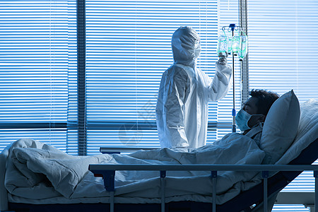 医生和患者在病房里图片