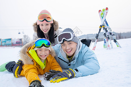 孩子游泳一家人到滑雪场滑雪运动背景