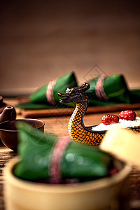传统食品粽子和龙舟高清图片