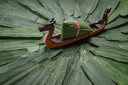 传统节日龙舟和粽子图片