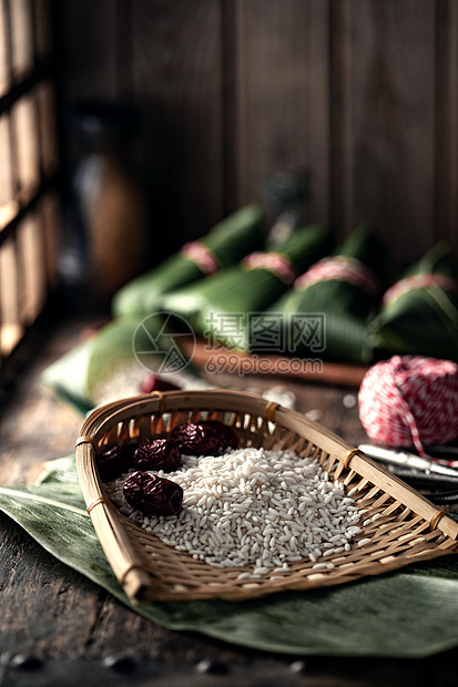 健康食物餐饮特产糯米红枣和粽子图片