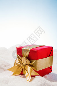 雪景静物圣诞节礼品盒图片