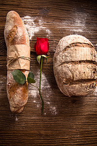 玫瑰花和面包图片