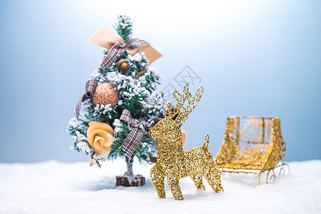 麋鹿圣诞老人雪橇圣诞装饰物动物形象圣诞节静物背景