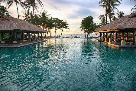海边建筑巴厘岛海边度假村背景