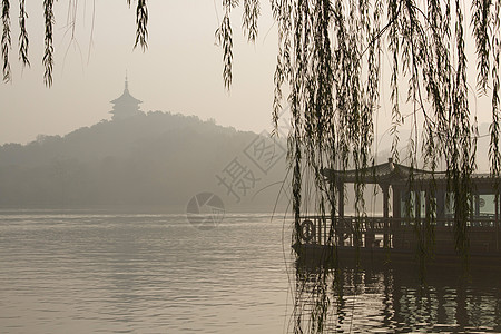 杭州建筑自然美旅游目的地水平构图浙江省杭州西湖雷峰塔背景