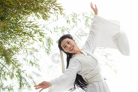 亚洲服饰跳舞古装美女高清图片