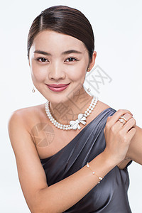 漂亮的人亚洲人关爱漂亮的青年女人的肖像图片
