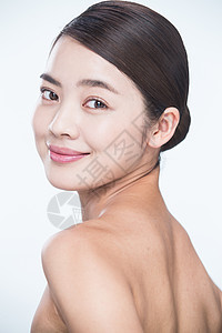 亚洲表现积极自我完善青年女人妆面肖像图片