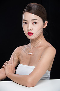 化妆亚洲头和肩膀青年女人妆面肖像图片