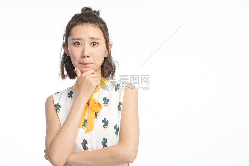 挫败表情闷闷不乐的青年女人图片