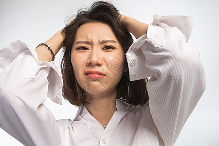 恐惧彩色图片仅成年人面部表情痛苦的青年女人背景图片