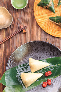 端午节美食白米红枣粽图片