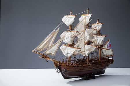 背景分离展览展示帆船模型图片