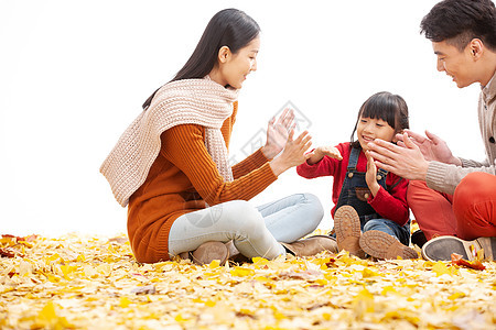 男人青年夫妇彩色图片幸福家庭户外玩耍图片