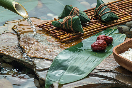 饮食文化石头粽子图片